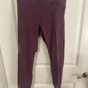 PINK Victoria's Secret Lavender Yoga Leggings